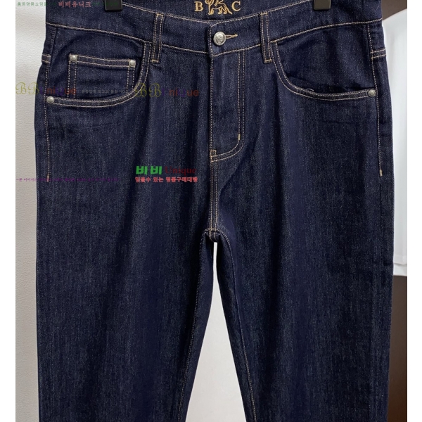 ���� ���ڷ� ��ġ�ڸ� û���� BC24358