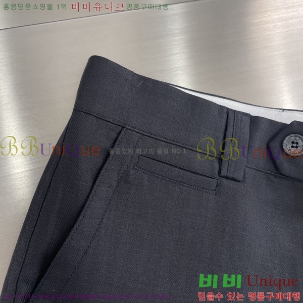 ���� ���ڷ� ��ġ�ڸ� �ݹ��� BC75668-1