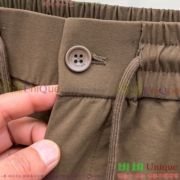 ���� ���ڷ� ��ġ�ڸ� �ݹ��� BC75669-4