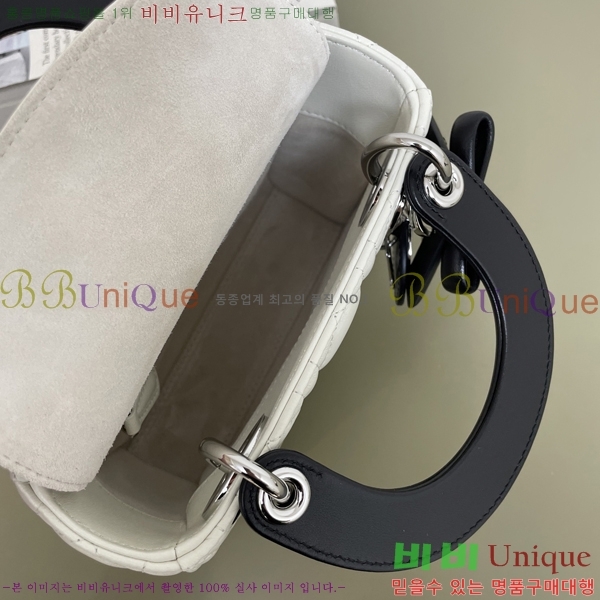 #��� Lady Dior �̴� ���̵�� M00318-204