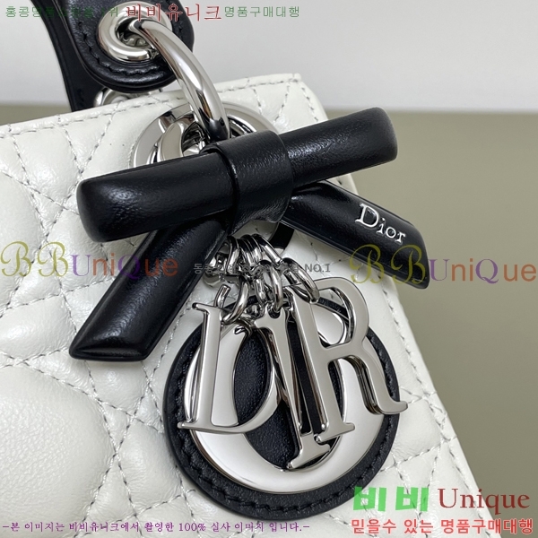 #��� Lady Dior �̴� ���̵�� M00318-204