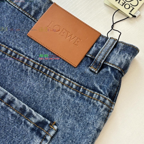 ���� �ο��� �Ƴ��׷� ���� ���� 24LW2641820-4