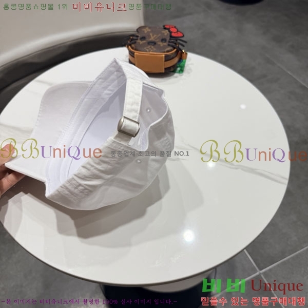 �������� �߷��þư� ���� B6523084-2